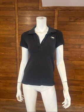 Classic Black Short-Sleeve Polo with Embroidered Horse Accent